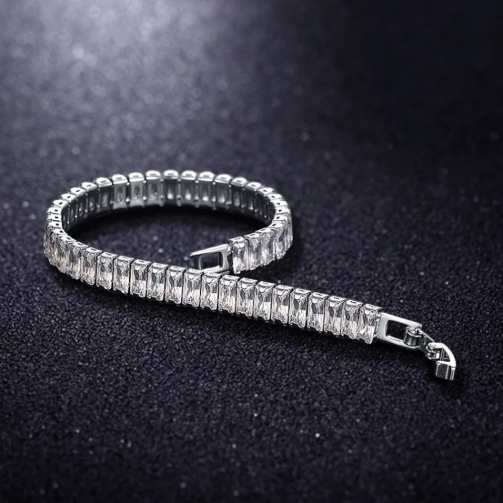 ๐ Tennis Bracelet - Picture 3 of 3